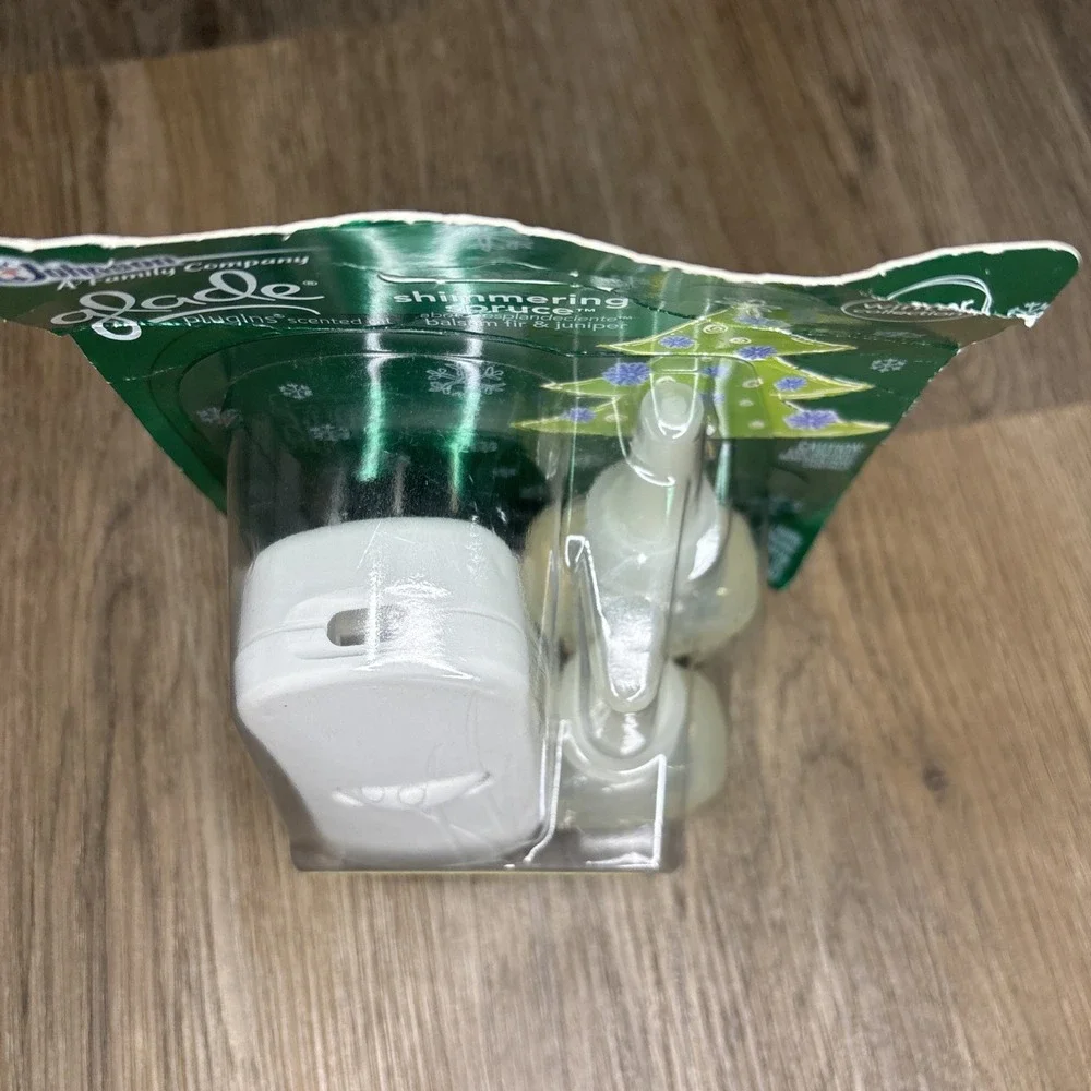 Glade PLUGINS Shimmering Spruce Balsam Fir Juniper Scented Oil 2 Refill 1 Warmer